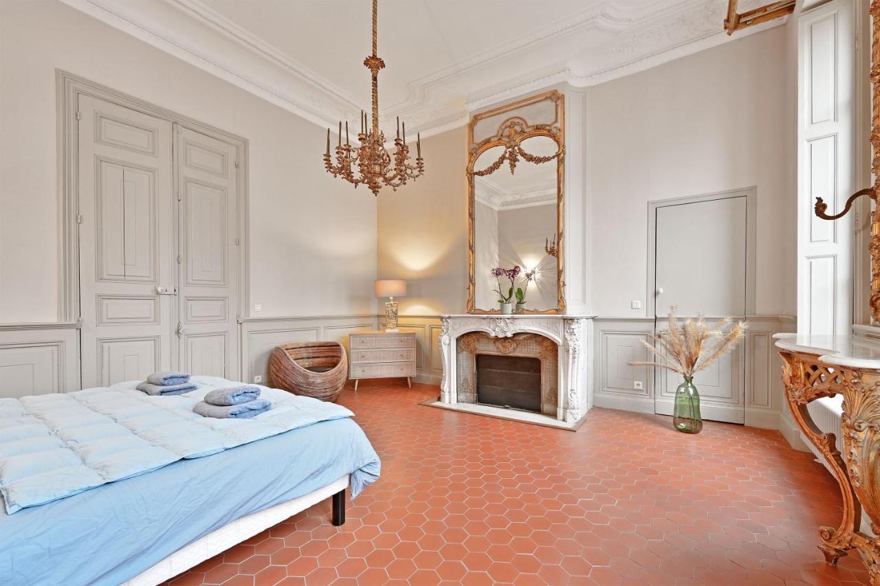 Le Vieux Sextier - Ac Clim - Lumineux - Wifi - Hypercentre Apartment Avignon Ngoại thất bức ảnh