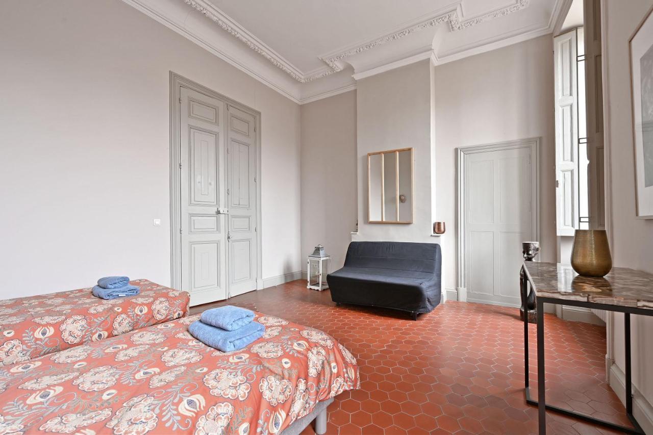 Le Vieux Sextier - Ac Clim - Lumineux - Wifi - Hypercentre Apartment Avignon Ngoại thất bức ảnh
